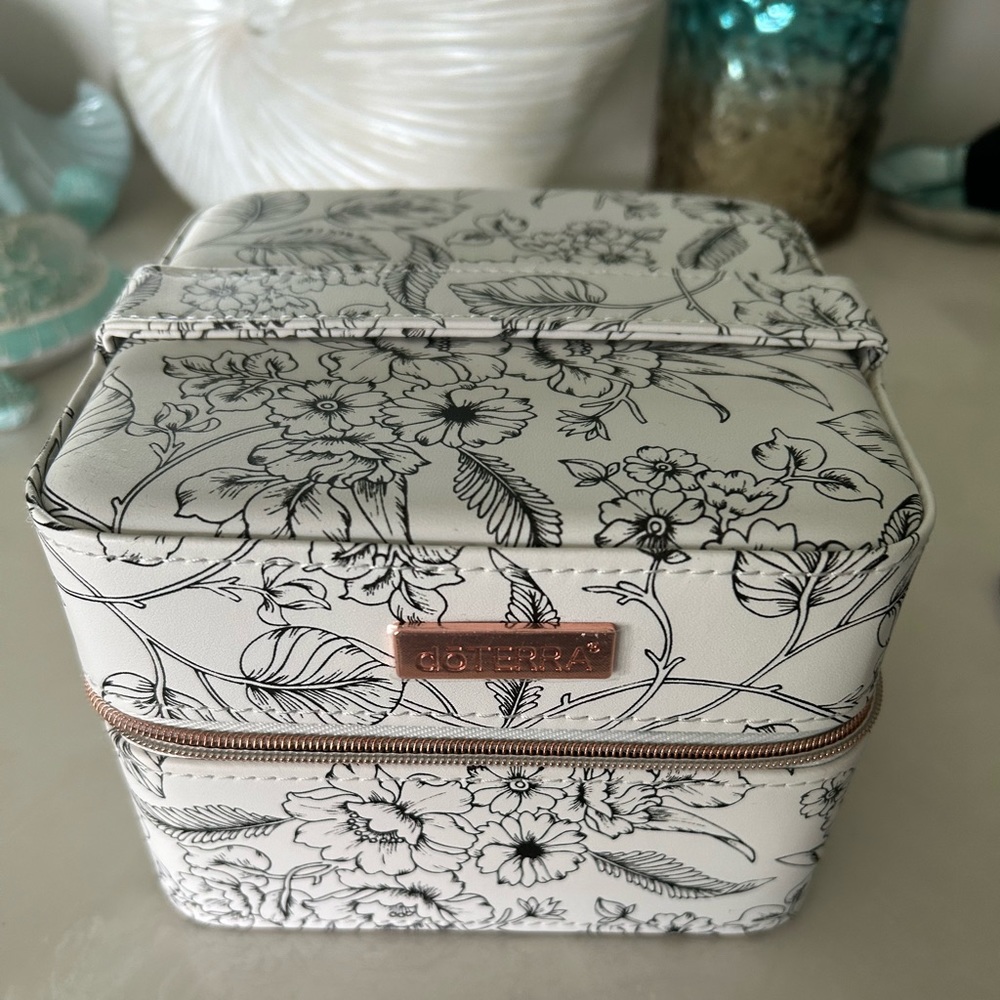 Brand new, never used Doterra oils case